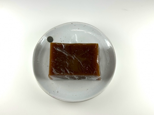 黒糖ういろう　１４０円（税込１５１．２円）